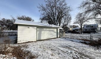 317 S 10th St, Aberdeen, SD 57401