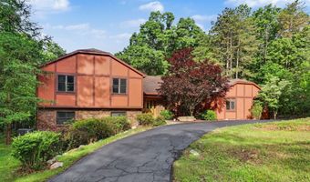 8735 Glen Nevis Rd NE, Ada, MI 49301