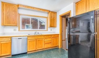 17237 Philomene Blvd, Allen Park, MI 48101