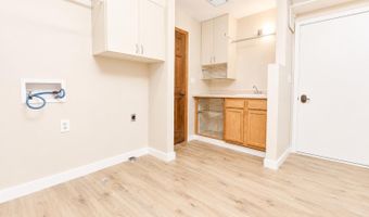 1416 Doyle Ln, Beatrice, NE 68310