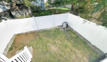 63 Cottage St, Bayonne, NJ 07002