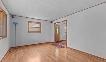173 Tracy Dr, Burlington, VT 05408