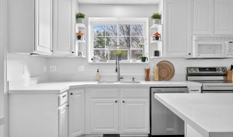 1890 W Rock Hollow Rd, Bluffdale, UT 84065