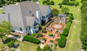 2448 Haven Dr, Abilene, KS 67410