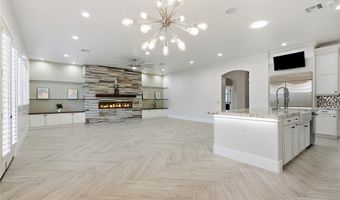 10820 Woodstream Ct, Las Vegas, NV 89135