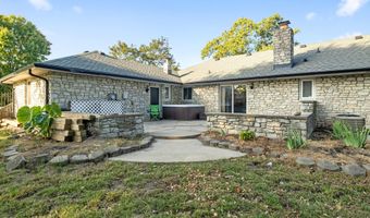 6709 Yellowstone Pkwy, Indianapolis, IN 46217