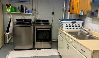1824 Bryn Mawr Cir, Atlantic, IA 50022