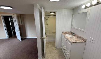 263 W Taxiway Dr, Albany, KY 42602