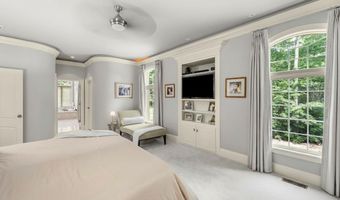 43 Newfane Rd, Bedford, NH 03110