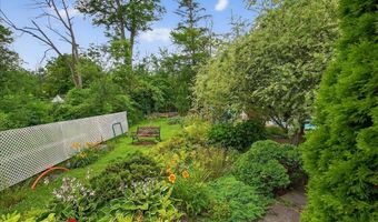 107 Euclid Ave, Altamont, NY 12009