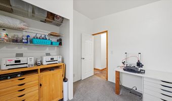 317 7th St, Benton City, WA 99320