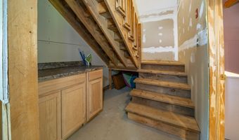 23 Fernwood Ln, Belfast, ME 04915