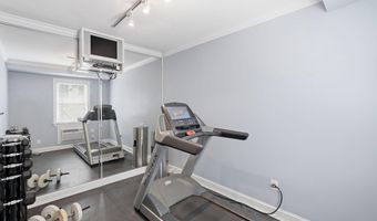 906 S WASHINGTON St S 307, Alexandria, VA 22314