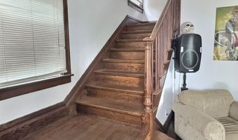14 S High St, Athens, OH 45701
