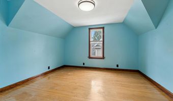 1325 N ONEIDA St, Appleton, WI 54911
