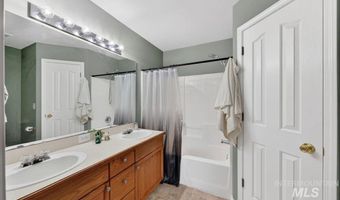 7415 N Matlock Ave, Boise, ID 83714