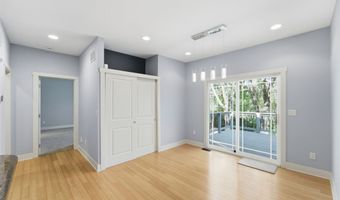 820 Greenwood Hills Dr, Adel, IA 50003