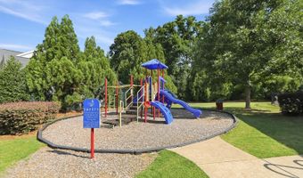 2456 Baslow Dr, Apex, NC 27539