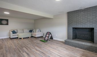 18 Dream Lake Dr, Amherst, NH 03031