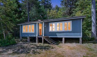 362 Lamb Farm Rd, Baileyville, ME 04694