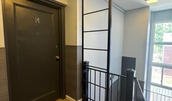 500 S COURTHOUSE Rd 14, Arlington, VA 22204