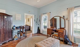 32547 Valley Dr, Albemarle, NC 28001
