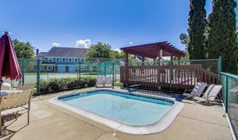 1912 N Coldspring Rd, Arlington Heights, IL 60004