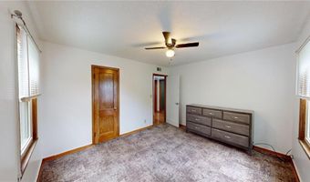813 Pillsbury Ave, Albert Lea, MN 56007