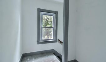 6 Cushing St, Cumberland, RI 02864