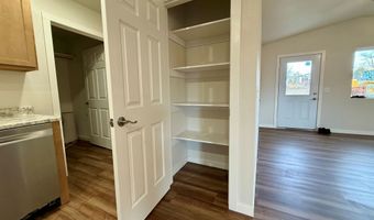 826 Heritage St, Belle Fourche, SD 57717