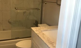 1019 N PITT St, Alexandria, VA 22314