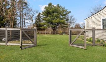 13 Starboard Ave, Jamestown, RI 02835