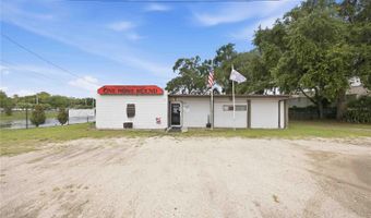 404 EAKER St, Auburndale, FL 33823