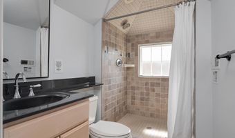 238 KING GEORGE St, Annapolis, MD 21401
