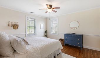 23 South St, Barrington, RI 02806