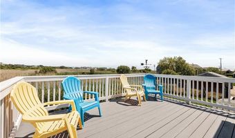 16 Elm Ave, Narragansett, RI 02882