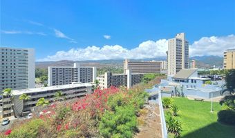 3045 Ala Napuaa Pl 319, Honolulu, HI 96818