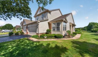 4001 Whitehall Ln, Algonquin, IL 60102