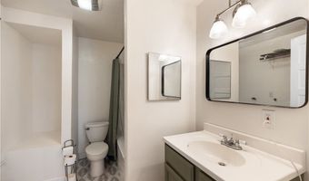 206 S Wisconsin St, Fallbrook, CA 92028