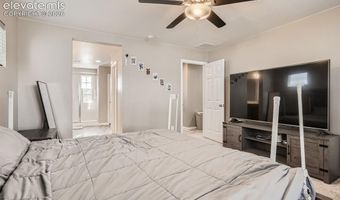 806 White Crow St, Aurora, CO 80018