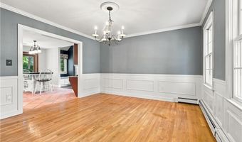 6 Cathedral Ct, Cumberland, RI 02864