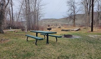 24 Pickett Loop, Challis, ID 83226