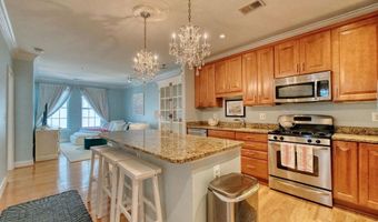1023 N ROYAL St 204, Alexandria, VA 22314