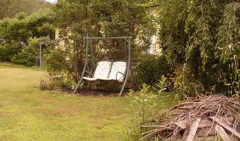 4 Brackett Hill Rd, Alfred, ME 04002
