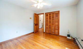 198 N Timber Ln, Cheshire, CT 06410