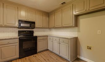 114 Fox Meadow Dr, Brandon, MS 39042