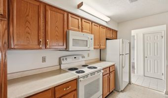 908 King Ridge Dr, Ashland, OH 44805