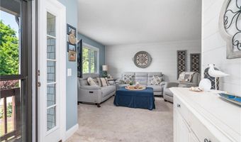 30 Sweet Meadows Ct 26, Narragansett, RI 02882