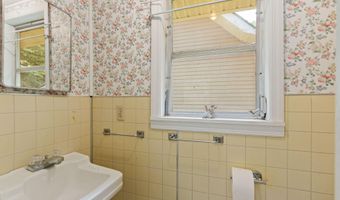 95 Cherokee Ave, Andrews, NC 28901