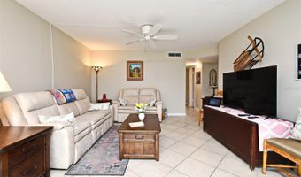334 WINDMEADOWS St 334, Altamonte Springs, FL 32701